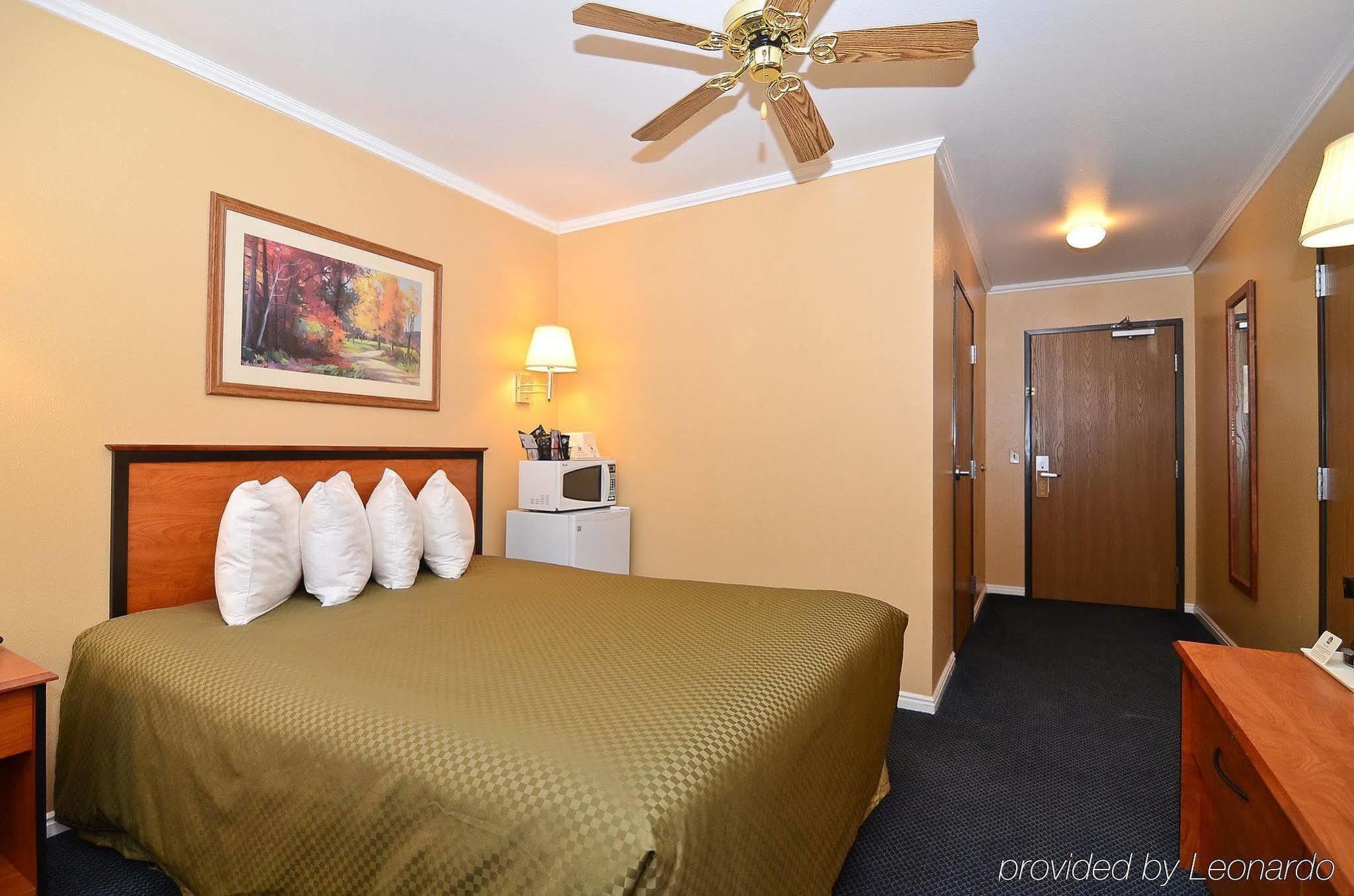 Best Western Richfield Inn Room photo